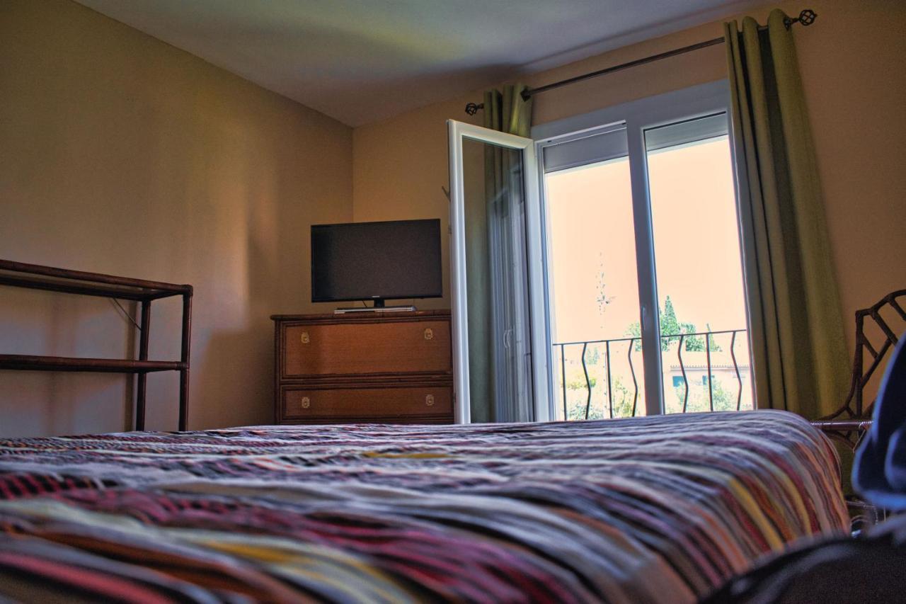 Agreable Maison 3 Chambres Avec Piscine カルカソンヌ エクステリア 写真