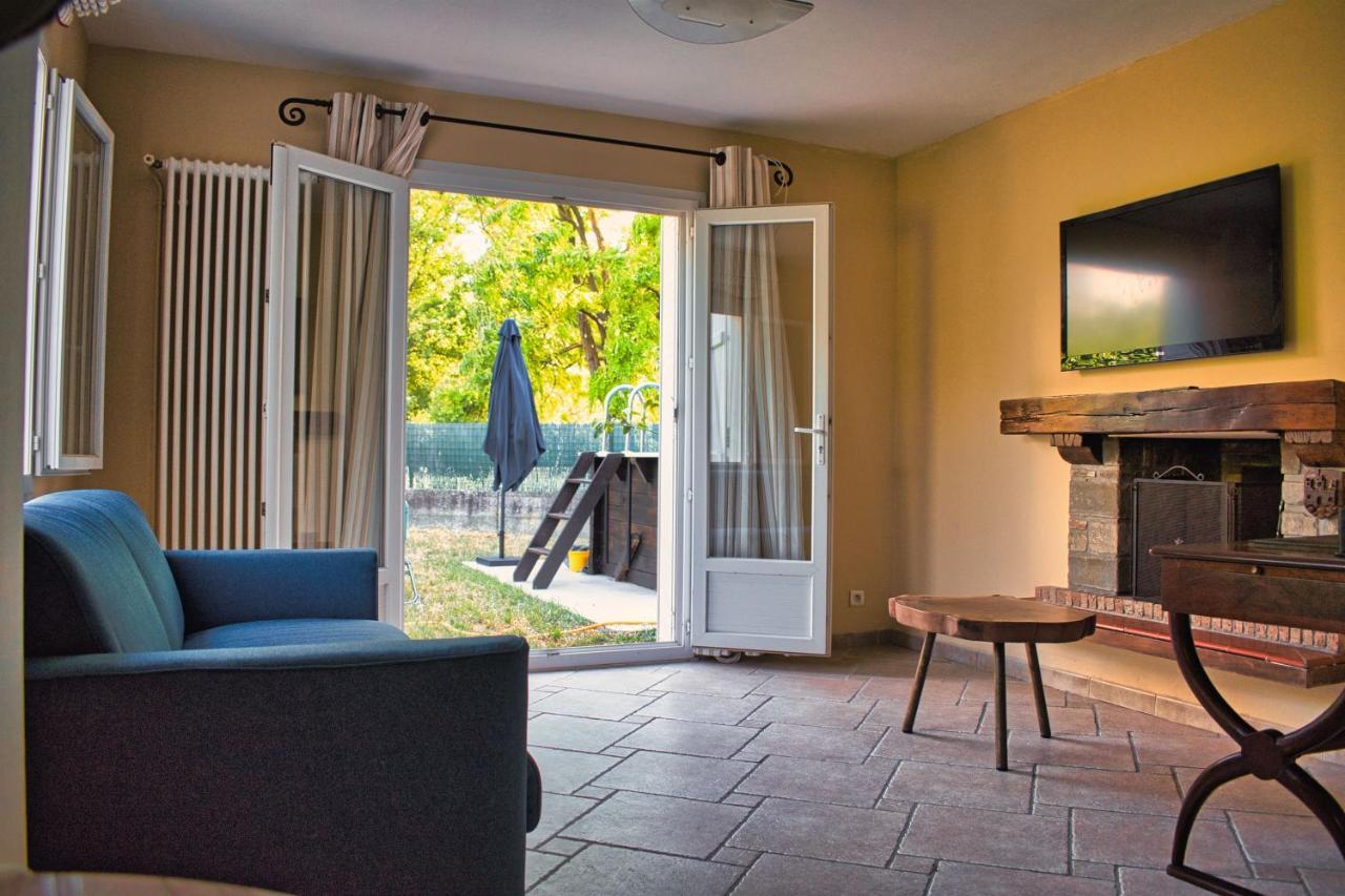 Agreable Maison 3 Chambres Avec Piscine カルカソンヌ エクステリア 写真